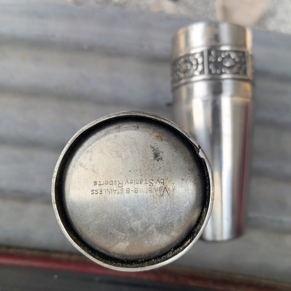 MCM salt & pepper. Velvet by Stanley Roberts - Picture 2 of 2